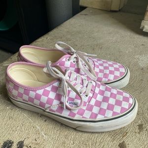 Pink Checkerboard Vans💗